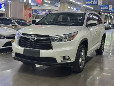 Toyota Highlander 2017 — фото 1