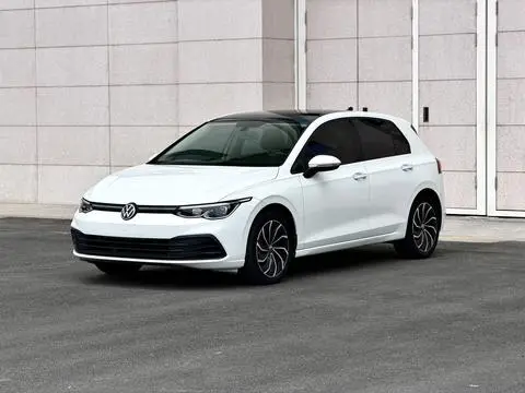Volkswagen Golf 2021