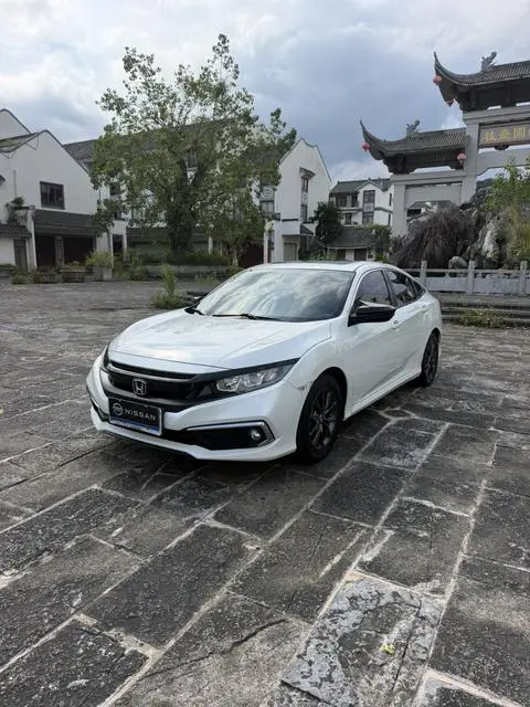 Honda Civic 2019 — фото 1