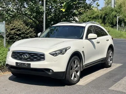 Infiniti FX 2011