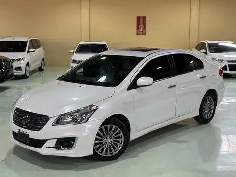Suzuki 启悦 2015
