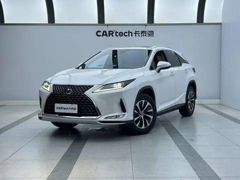 Lexus RX 2020 — фото 1