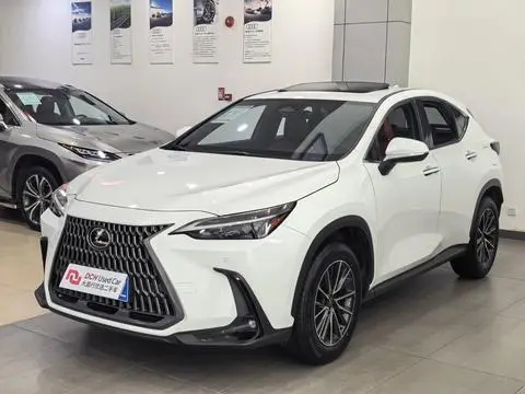 Lexus NX 2025