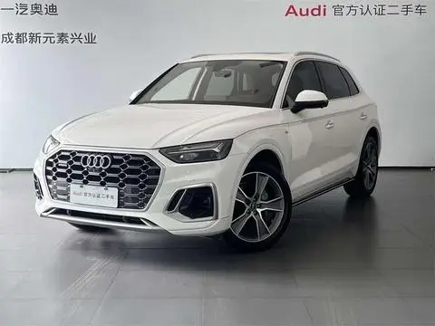 Audi Q5L 2022 — фото 1