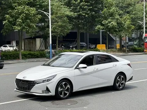 Hyundai Elantra 2021