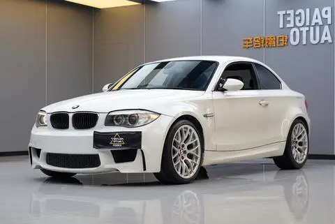 BMW 1 Series M 2011