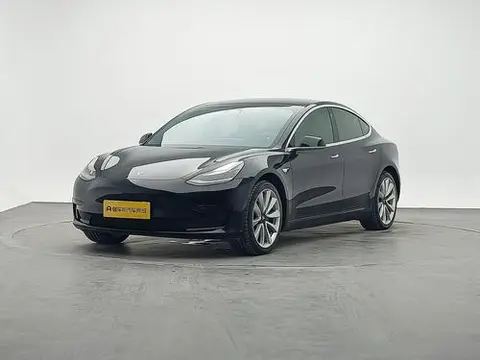 Tesla Model 3 2020