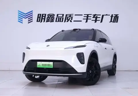 NIO ES8 2023