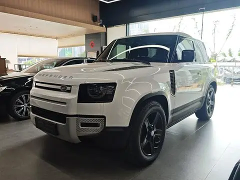 Land Rover 卫士 2023