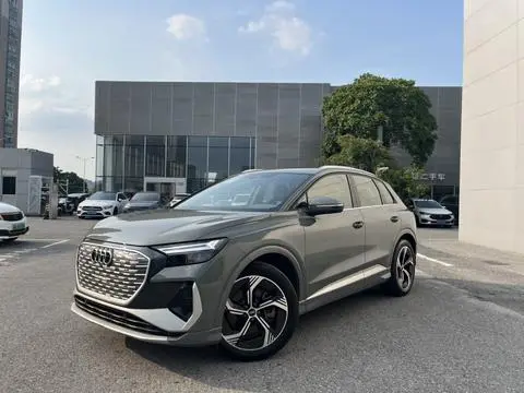 Audi Q4 e-tron 2024