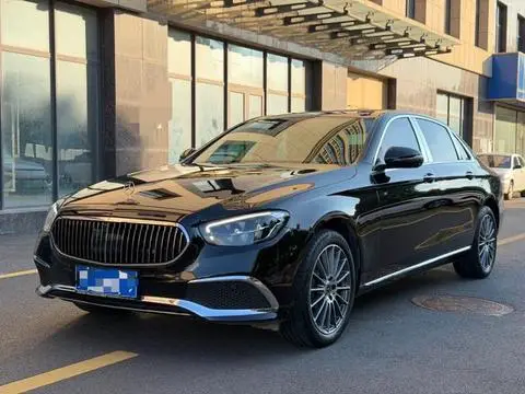 Mercedes-Benz E-Class 2023 — фото 1