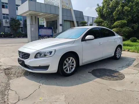 Volvo S60 2015