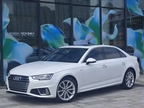 Audi A4L 2019 — фото 1