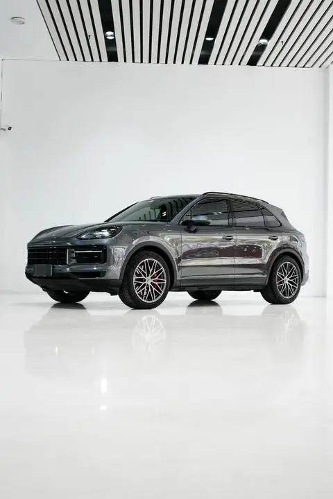 Porsche Cayenne 2024