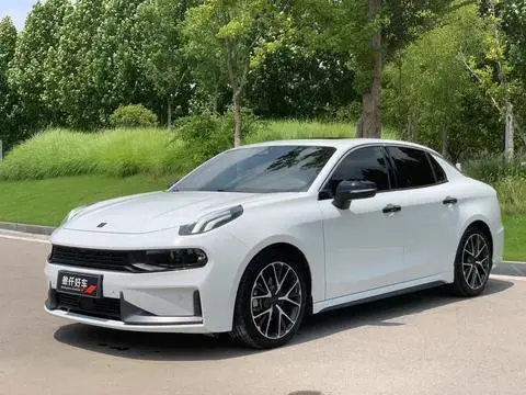 Lynk & Co 03 2022