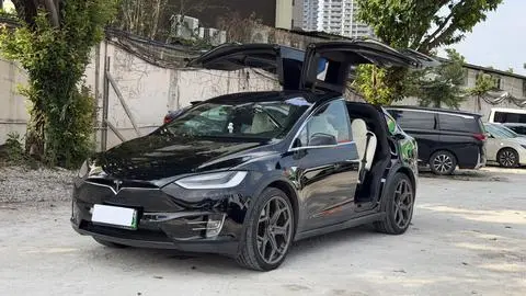 Tesla Model X 2016