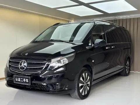 Mercedes-Benz 威霆 2018