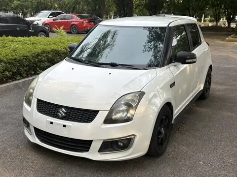 Suzuki 雨燕 2013