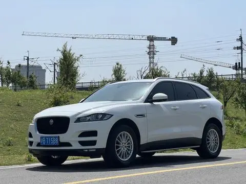 Jaguar F-PACE 2018
