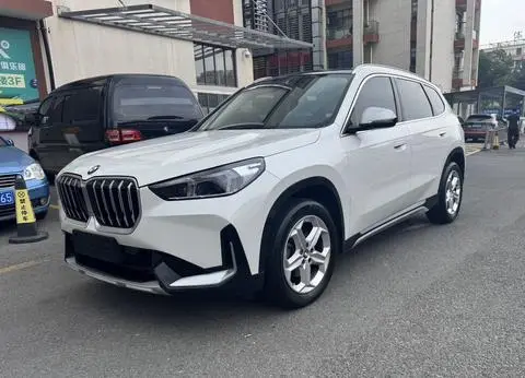 BMW X1 2023 — фото 1
