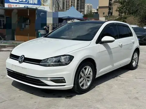 Volkswagen Golf 2018 — фото 1