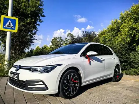 Volkswagen Golf 2021