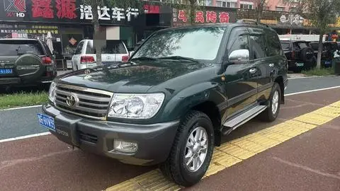 Toyota Land Cruiser 2001 — фото 1