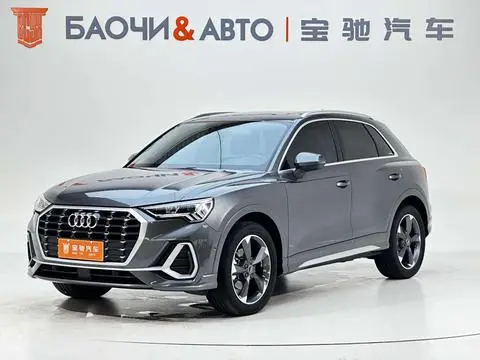 Audi Q3 2022 — фото 1