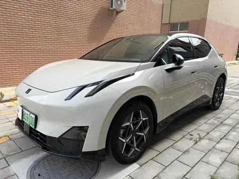 Lynk & Co 20 2025
