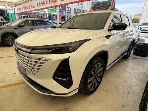 Changan CS75 PLUS 2024 — фото 1