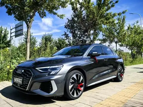 Audi A3 2023 — фото 1
