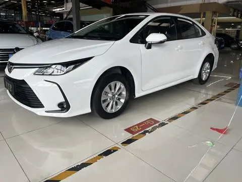 Toyota Corolla 2021 — фото 1