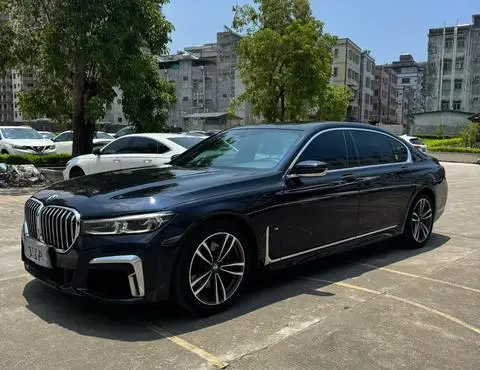 BMW 7 Series 2019 — фото 1
