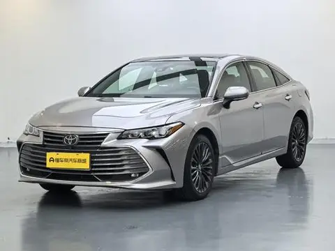 Toyota 亚洲龙 2019