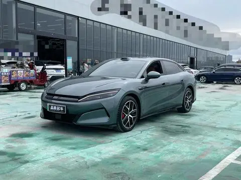 BYD Han L DM 2025