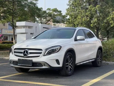 Mercedes-Benz GLA 2016