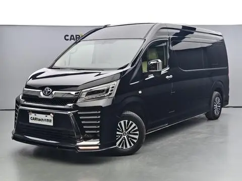 Toyota Hiace 2021 — фото 1