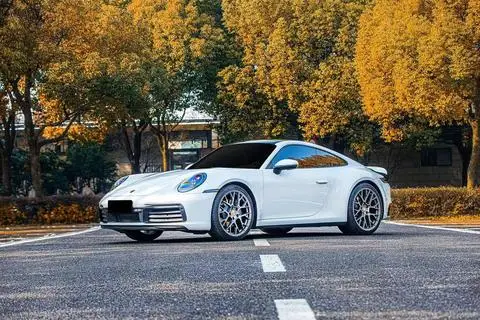 Porsche 911 2023