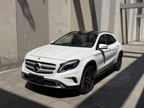 Mercedes-Benz GLA 2016