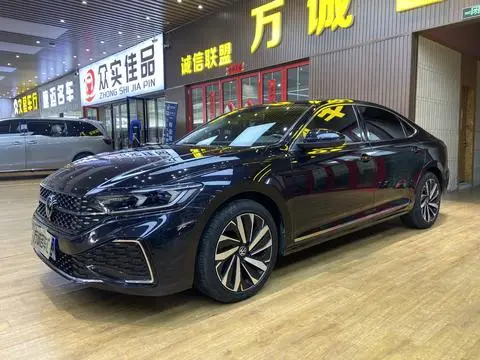Volkswagen Passat 2023
