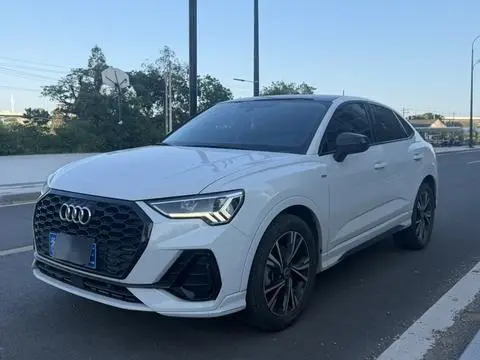 Audi Q3 Sportback 2022 — фото 1