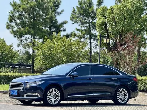Ford 金牛座 2015