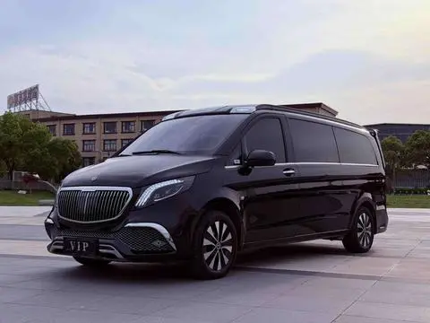 Mercedes-Benz 威霆 2023