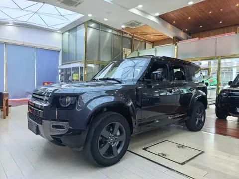 Land Rover 卫士 2025