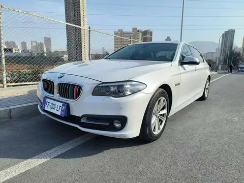 BMW 5 Series 2017 — фото 1