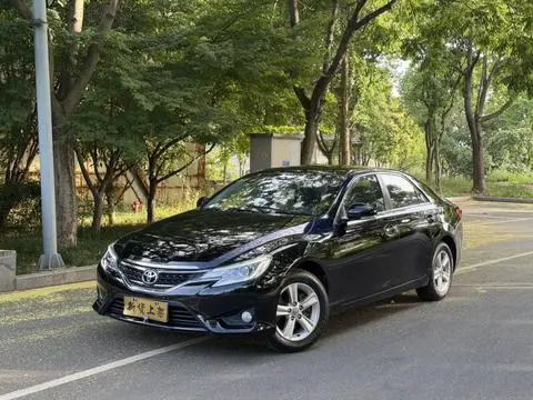 Toyota Reiz 2013