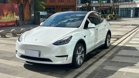 Tesla Model Y 2022 — фото 1