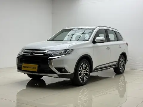 Mitsubishi 欧蓝德 2018