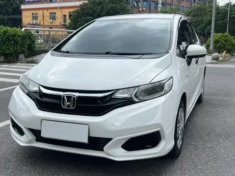 Honda Fit 2018 — фото 1