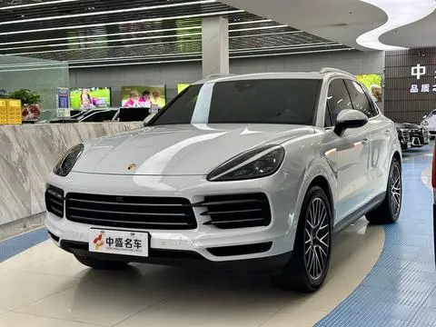 Porsche Cayenne 2022 — фото 1